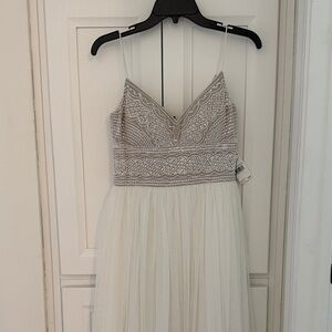 Adrianna Papell Beaded Bodice Tulle Gown Ivory Size 4 NWT